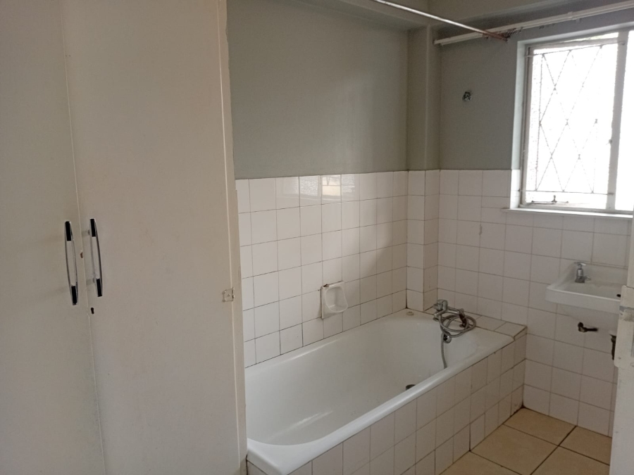 To Let 2 Bedroom Property for Rent in Southernwood Eastern Cape
